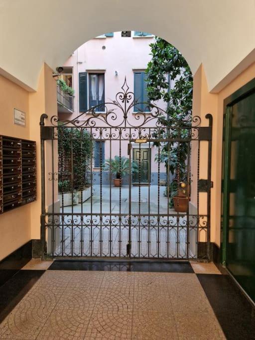 Cozy Flat Mins Walk To Navigli And Metro Porta Genova Διαμέρισμα Μιλάνο Εξωτερικό φωτογραφία